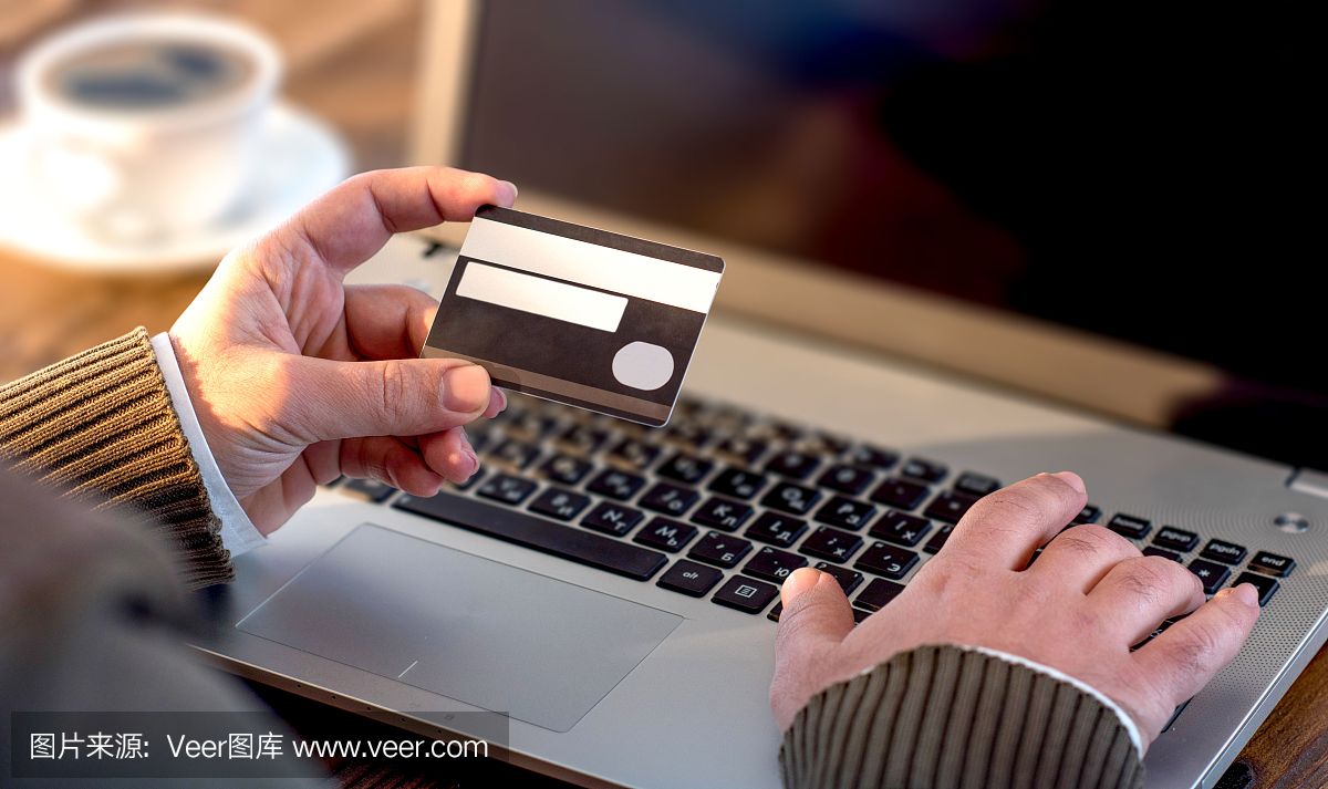 男性用信用卡在网上购物
